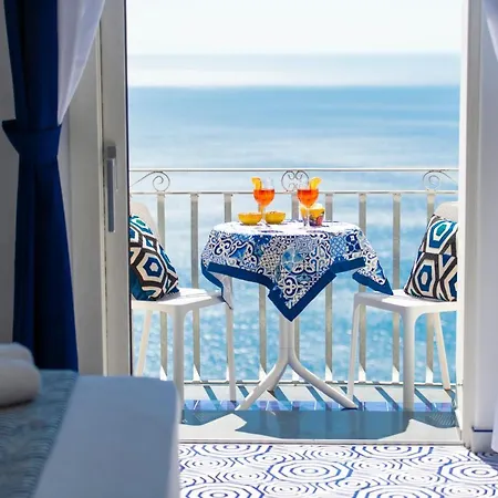 Le Ali Sul Mare,near Elevator, Few Steps,parking * Positano