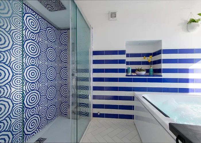 Le Ali Sul Mare,near Elevator, Few Steps,parking Vakantiehuis *