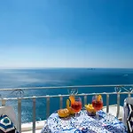 Le Ali Sul Mare,near Elevator, Few Steps,parking 펜션